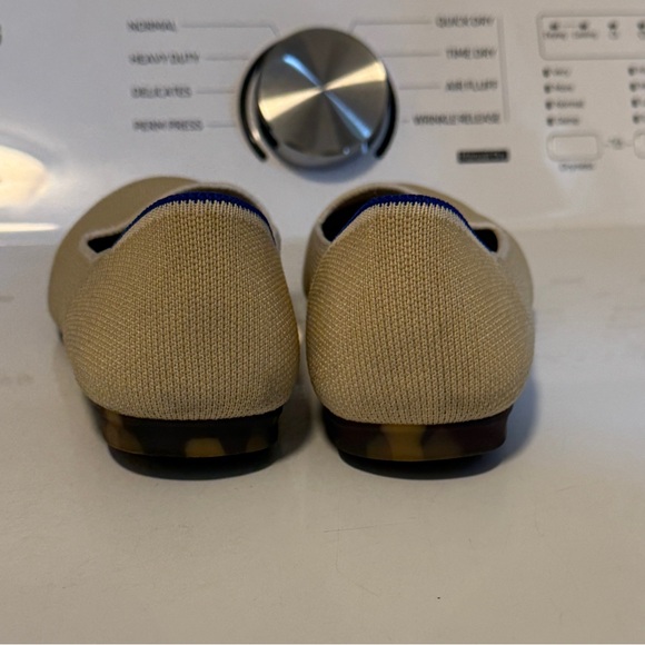Beige Rothy's round toe - Picture 2 of 5
